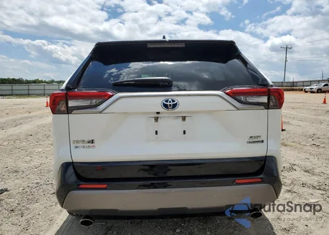 2020 Toyota Rav4 Xse from USA, damaged, VIN JTMEWRFV9LD539385